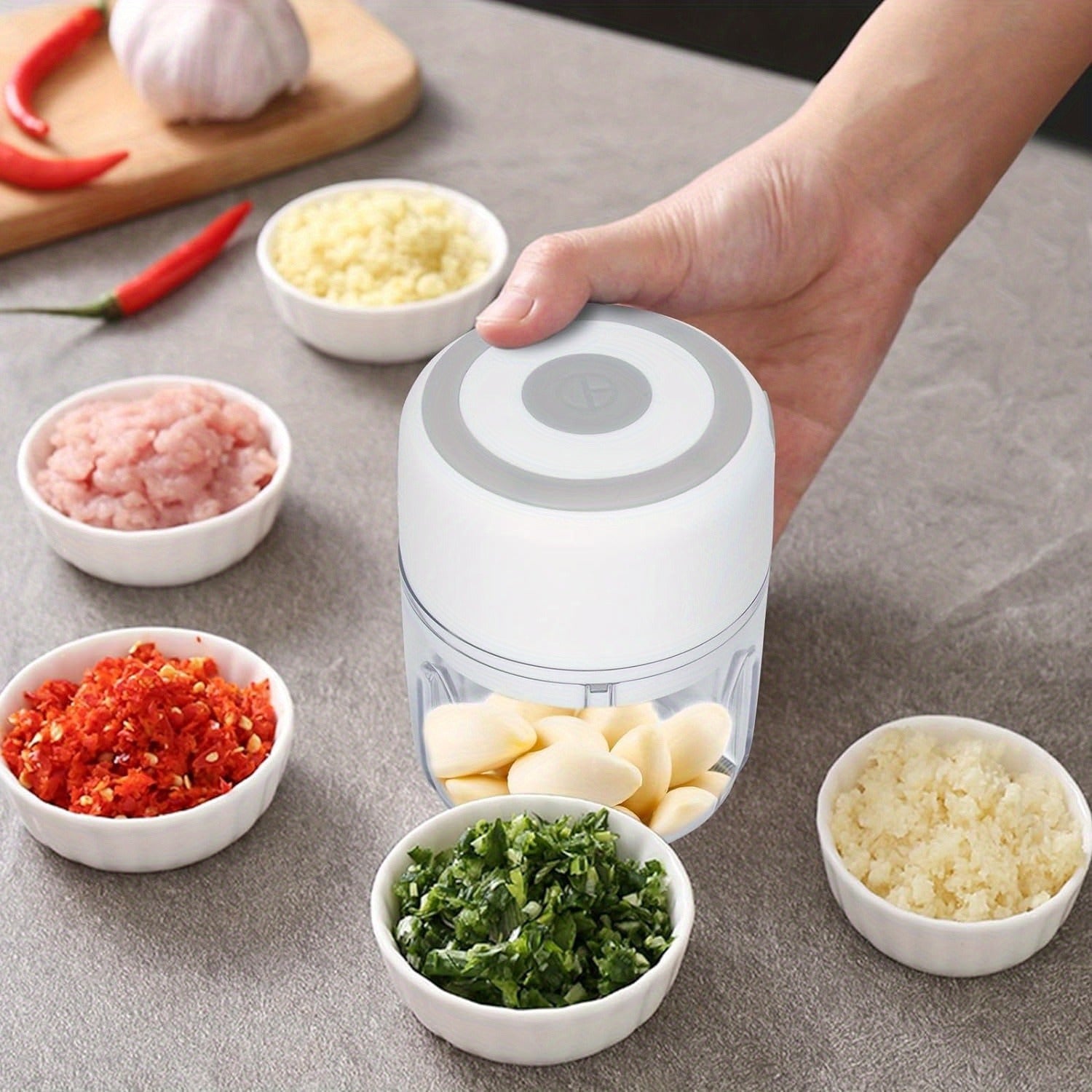 Electric Garlic Chopper, USB Rechargeable Food Processor, 8.45oz Mini Vegetable Cutter for Ginger, Chili, Meat, Fruit, Portable White Kitchen Gadget